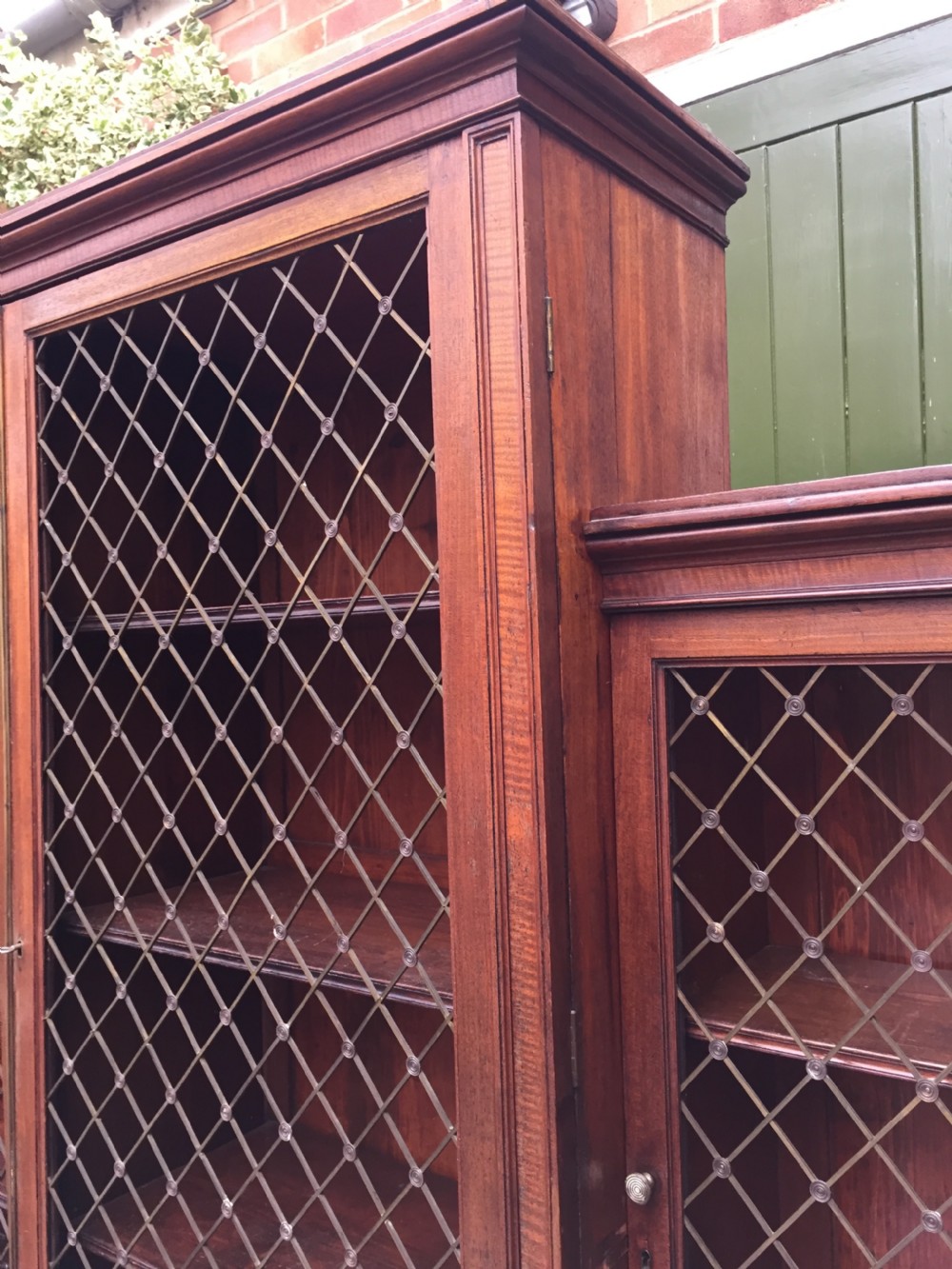 Early C19th Regency period mahogany 'break-front'  library bookcase. View IX