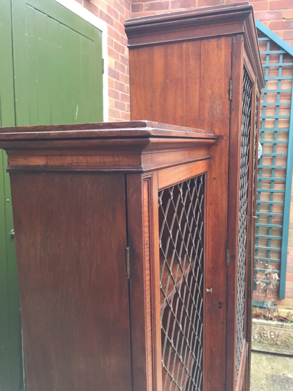 Early C19th Regency period mahogany 'break-front'  library bookcase. View XII