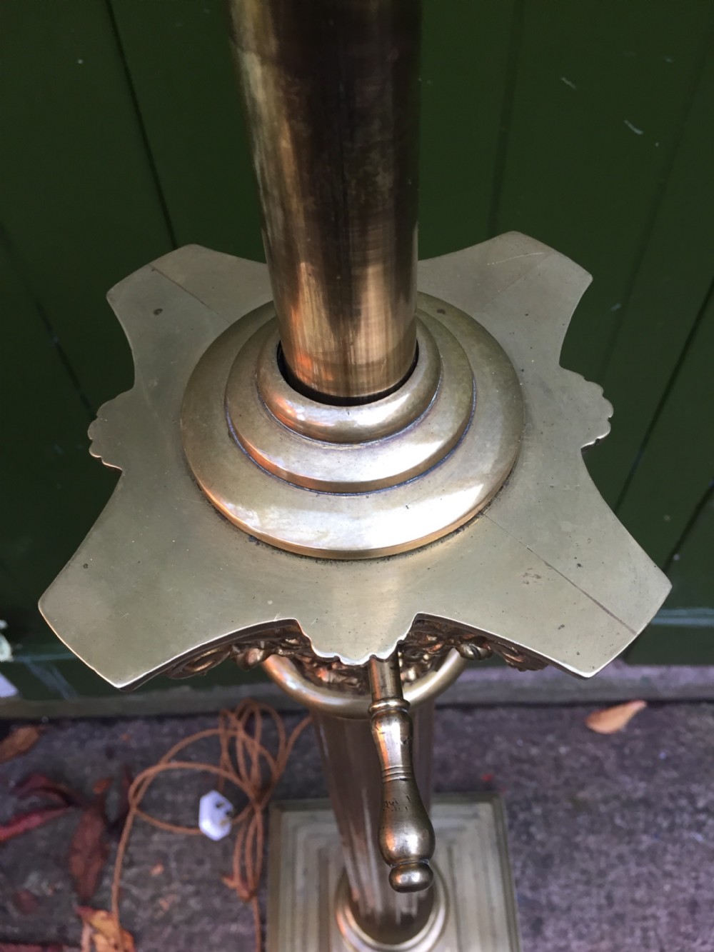Imposing late C19th/ early C20th Edwardian period brass Corinthian capped fluted column telescopic height standard lamp . View VIII