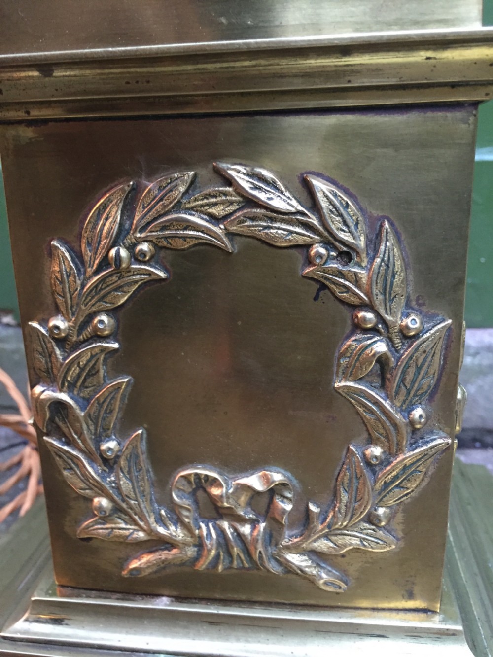 Imposing late C19th/ early C20th Edwardian period brass Corinthian capped fluted column telescopic height standard lamp . View X