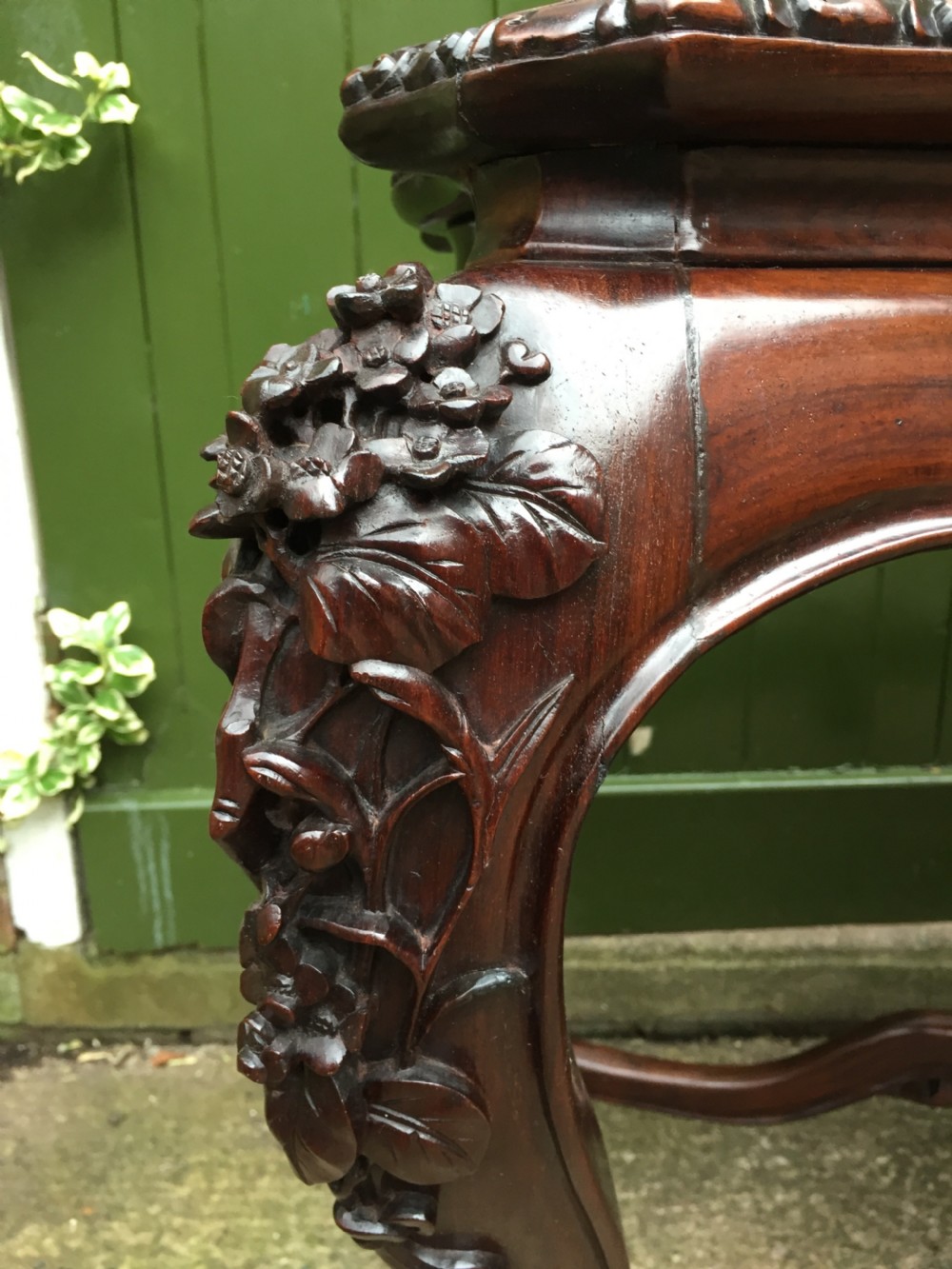 Late C19th Chinese Qing Dynasty carved hardwood centre table of exhibition quality. View XXV