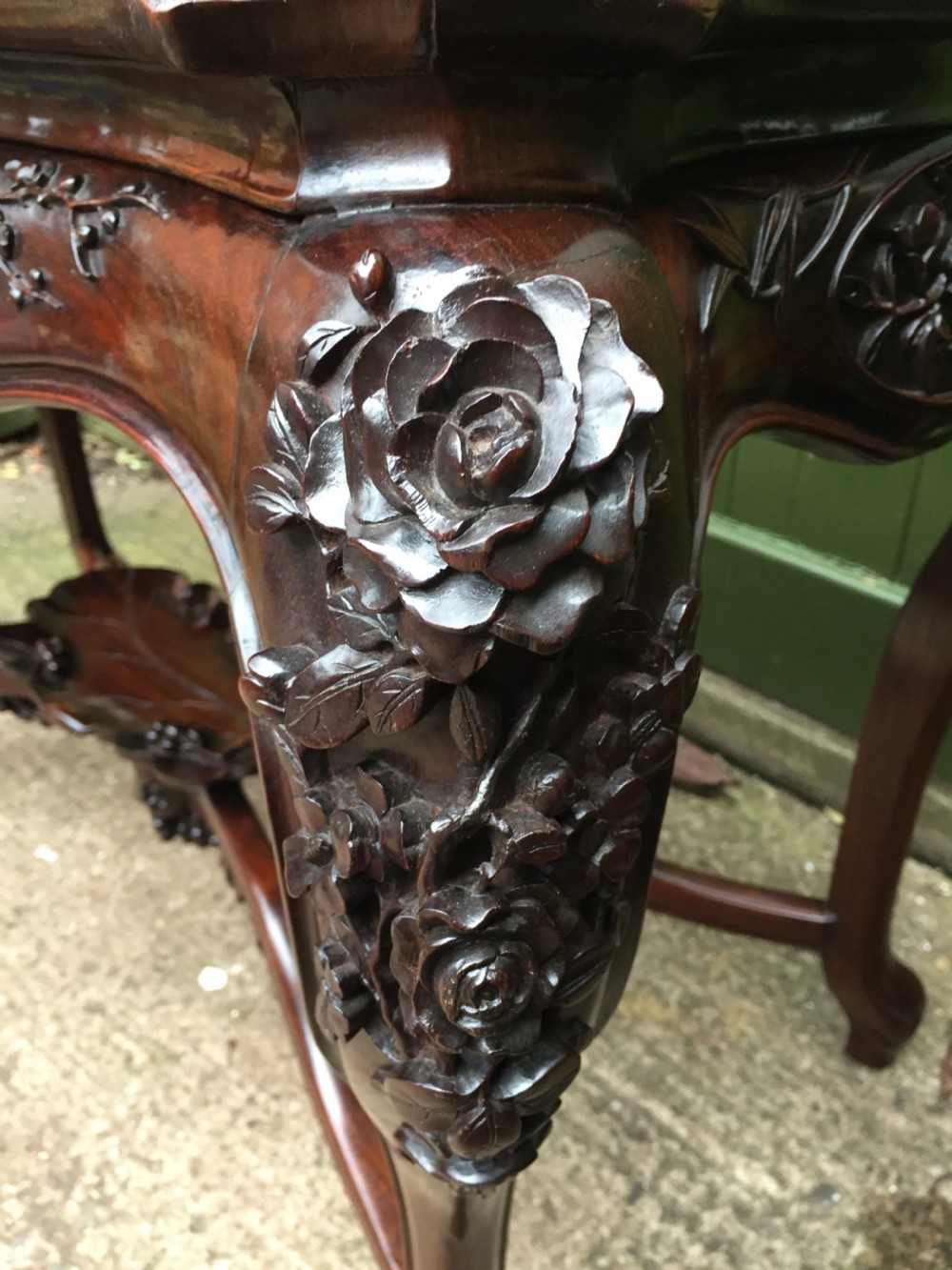 Late C19th Chinese Qing Dynasty carved hardwood centre table of exhibition quality. View XXIX