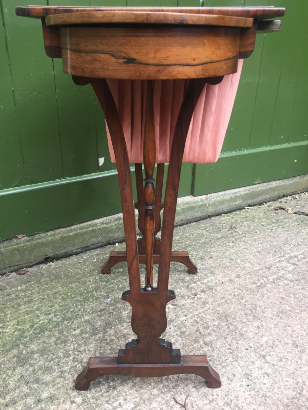 Elegant early C19th George IV period rosewood sewing or work table of Gillows design. View VI