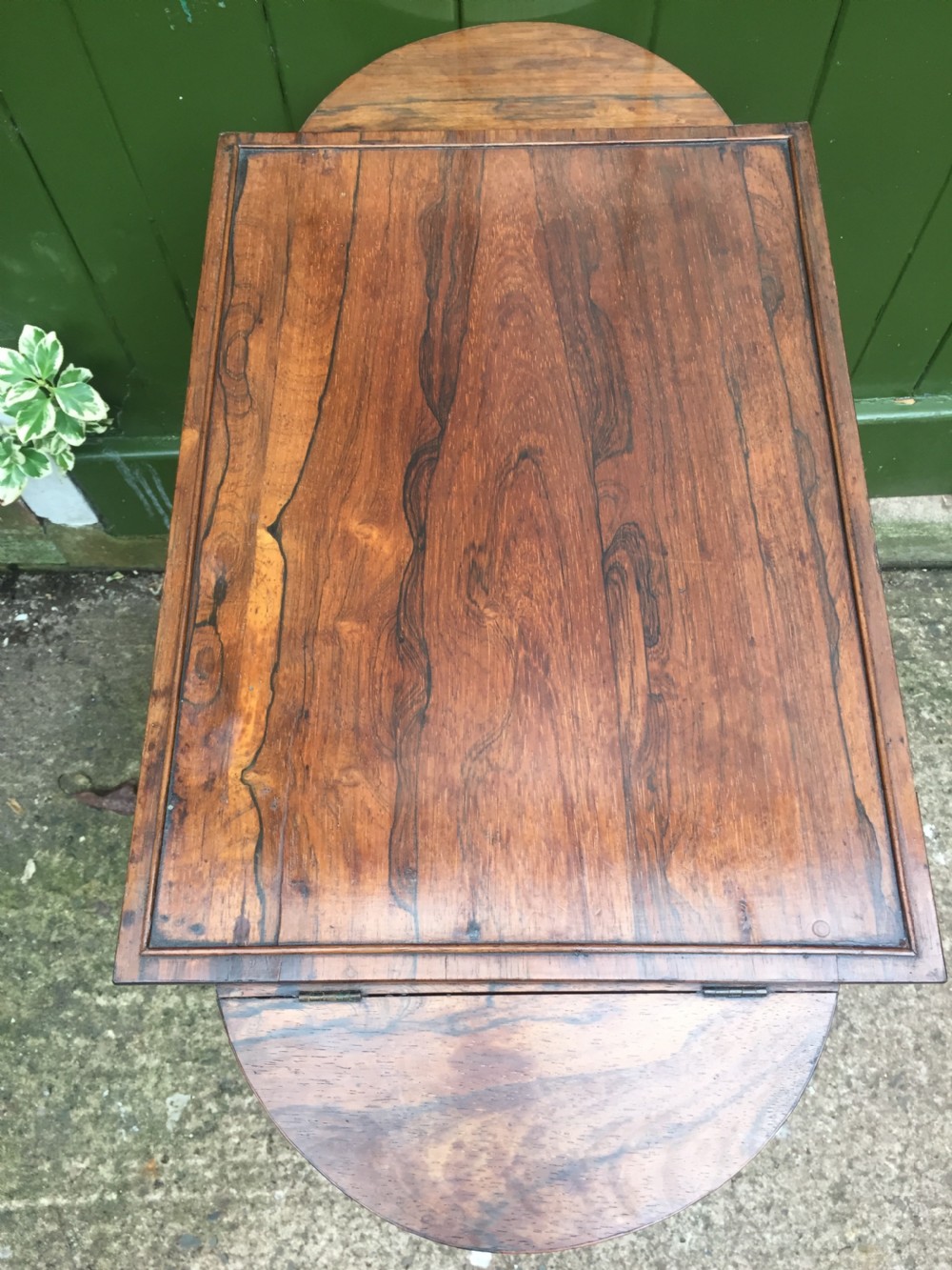 Elegant early C19th George IV period rosewood sewing or work table of Gillows design. View XV
