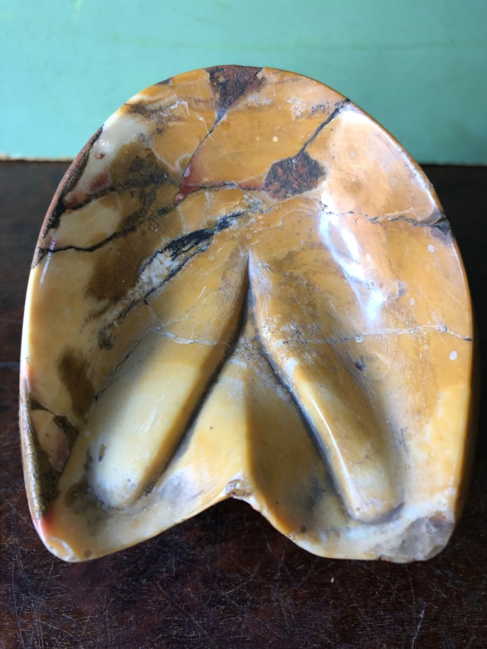 Unusual late C19th carved Italian marble desk-top paperweight of a horse’s hoof and shoe. View XXI