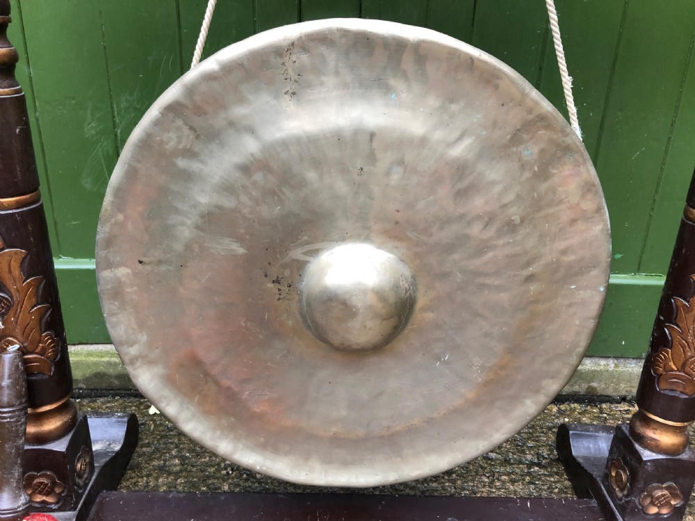 Early C20th Chinese temple-style bronze gong on lacquered stand . View VII