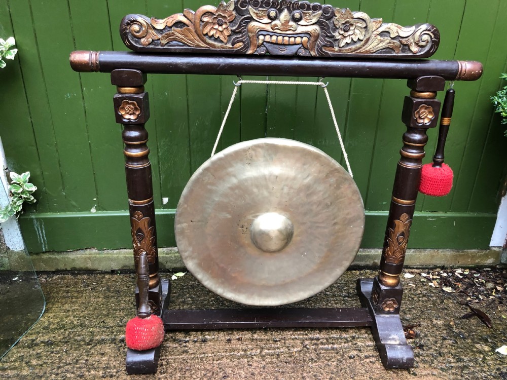 Early C20th Chinese temple-style bronze gong on lacquered stand . View XII