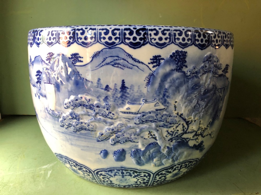 Large late C19th Japanese Meiji period porcelain jardiniere or fish-bowl .