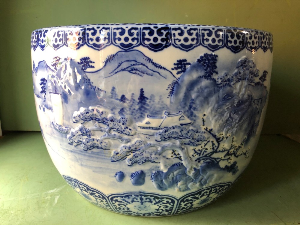 Large late C19th Japanese Meiji period porcelain jardiniere or fish-bowl . View III
