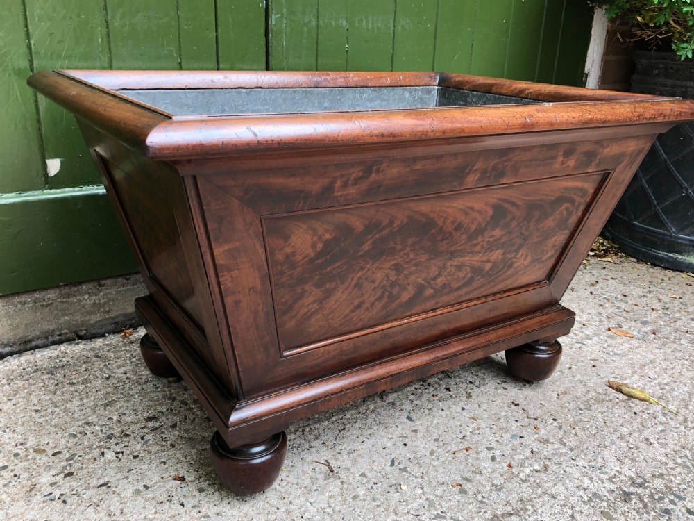 Fine early C19th Regency period mahogany open wine-cooler in the manner of Gillows. View III