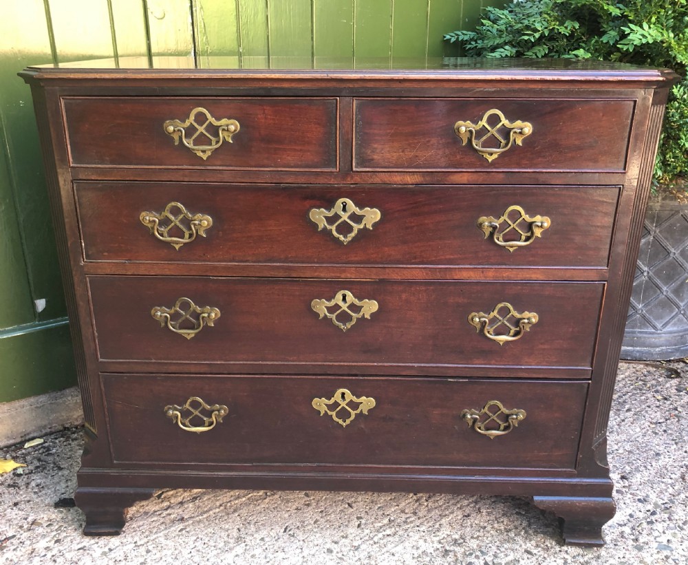 Mid C18th early George III Chippendale period mahogany chest of drawers. View XIII