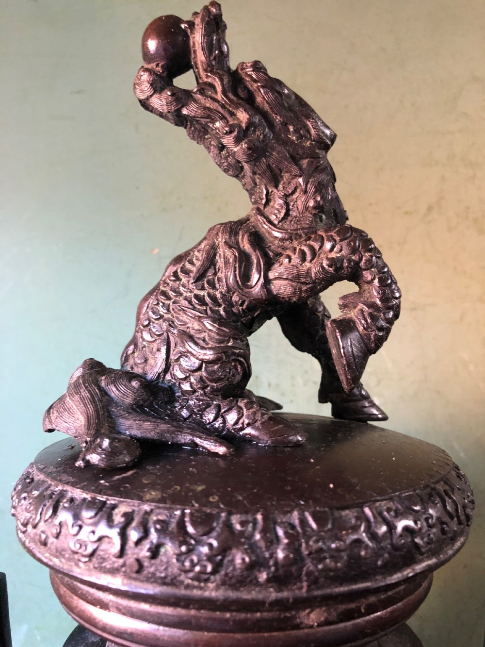 Late C19th Japanese Meiji period (1868-1912)  bronze ‘Koro’ or incense-burner. View XVI