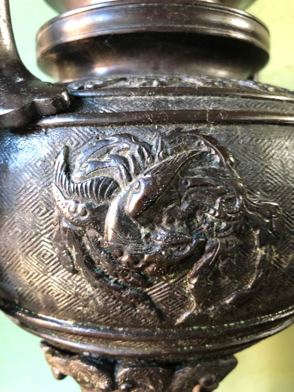 Late C19th Japanese Meiji period (1868-1912)  bronze ‘Koro’ or incense-burner. View XXI