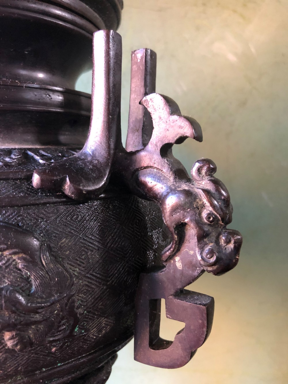 Late C19th Japanese Meiji period (1868-1912)  bronze ‘Koro’ or incense-burner. View XXVI