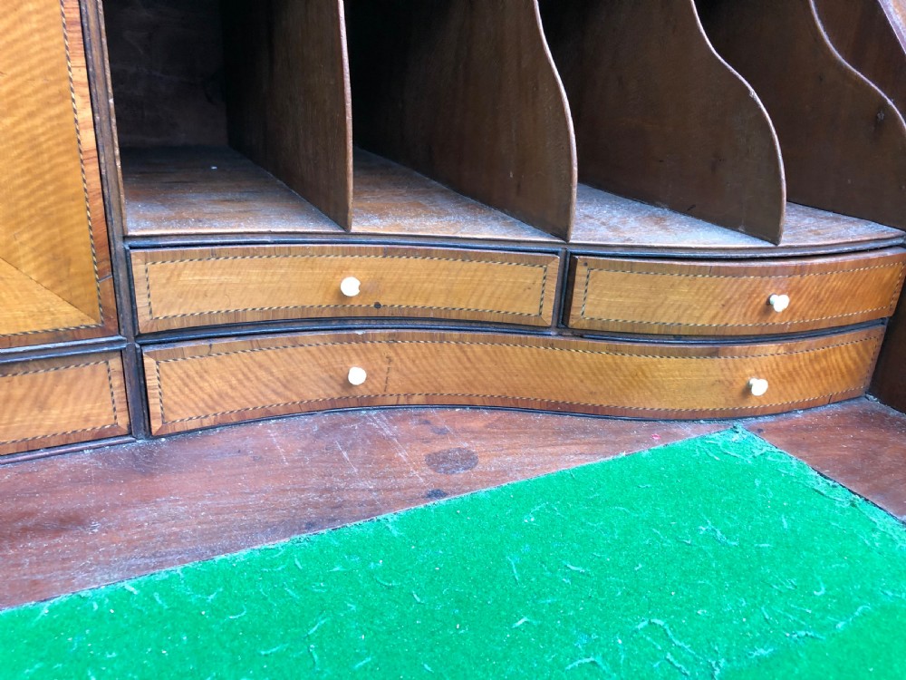 Late C18th mahogany Sheraton period  ‘estate’ bureau of impressive scale and proportions. View VII