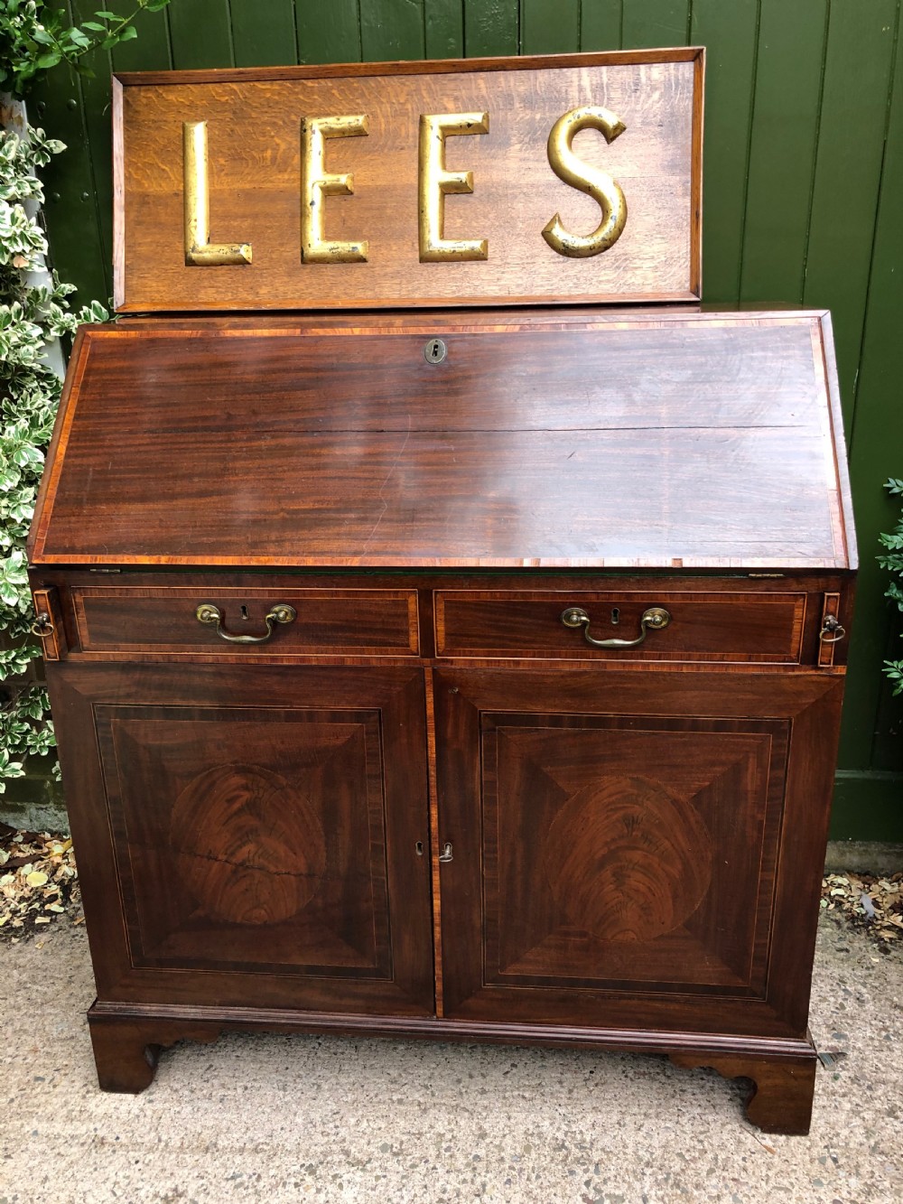 Late C18th mahogany Sheraton period  ‘estate’ bureau of impressive scale and proportions. View XIV