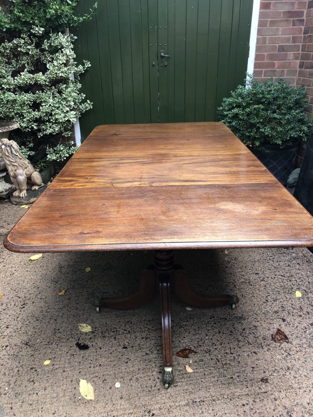 Fine early C19th Regency period mahogany twin-pillar dining table. View XXV