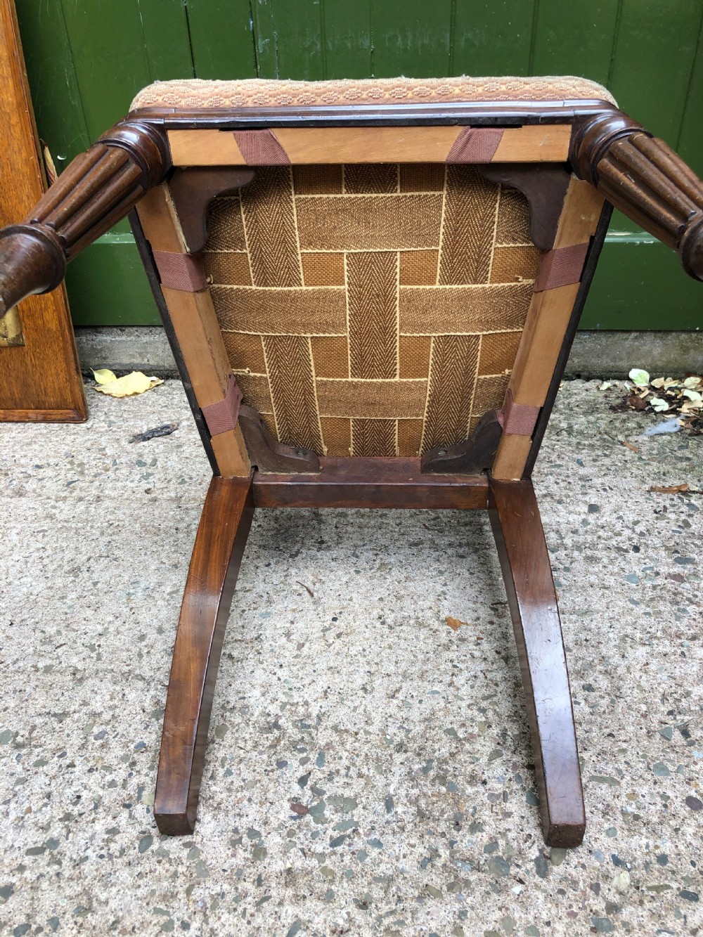 Set of 4 early C19th George IV period carved mahogany dining or side chairs attributed to Gillows of Lancaster. View XVII