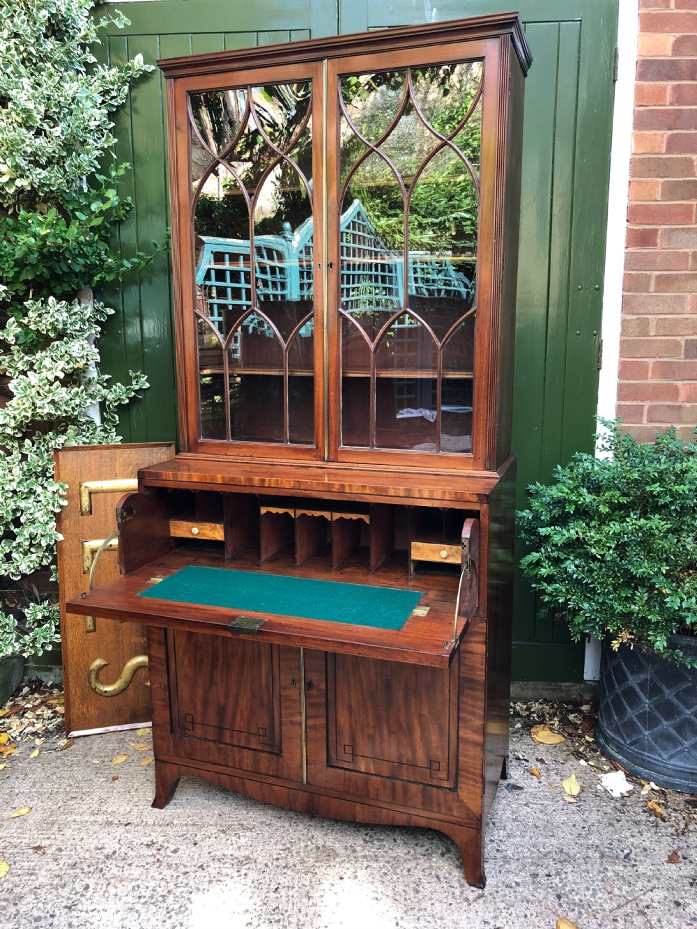 Early C19th late George III period mahogany secretaire bookcase . View VI