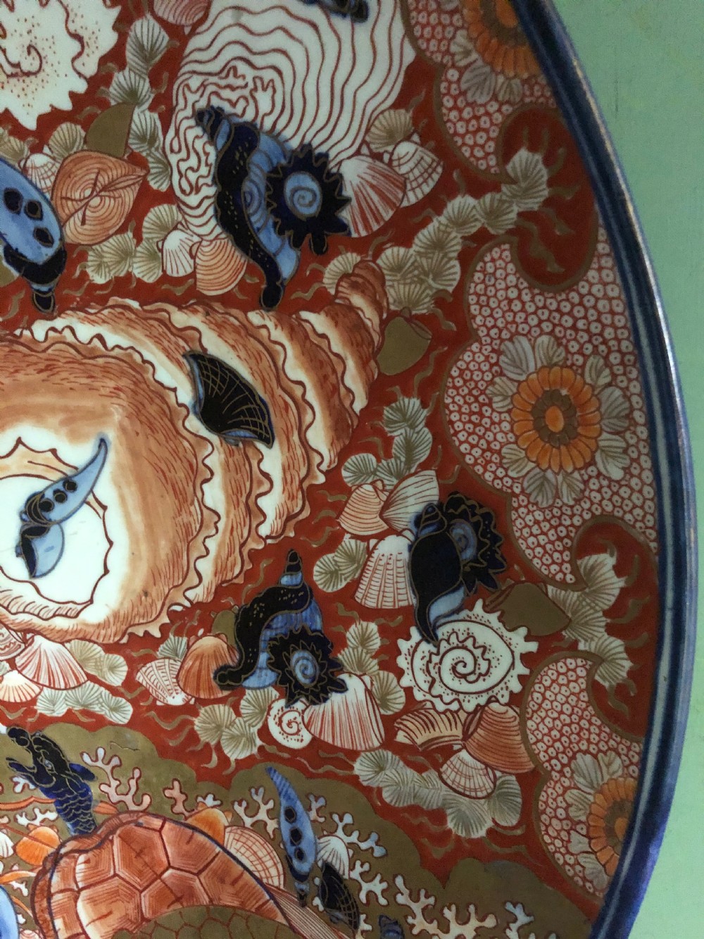 Fine large late C19th Japanese Meiji period porcelain charger in the Imari palette . View V