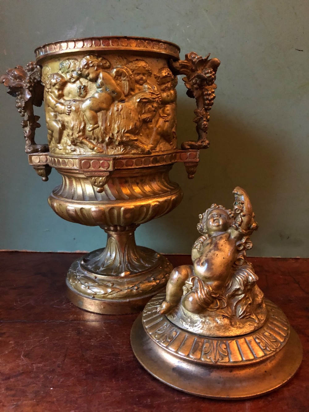 Late C19th French Napoleon III period ormolu bronze ‘Bacchus’ urn or wine-cooler in the style of Clodion. View X