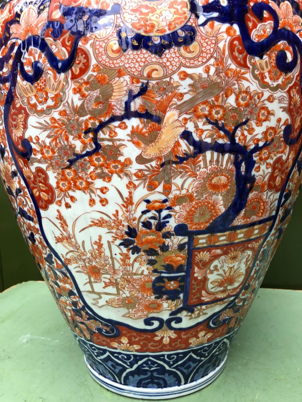 A magnificent large-scale C19th Japanese Meiji period porcelain vase and cover decorated in the Imari palette. View VII