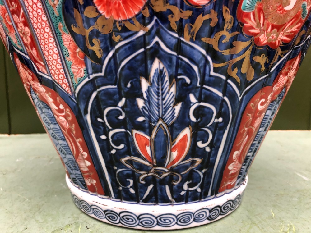 Imposing large-scale mid C19th Japanese porcelain vase and cover in the Imari palette . View X