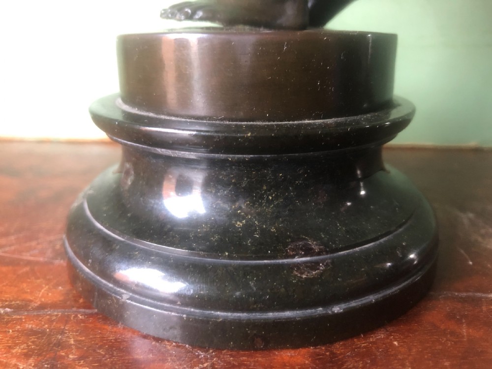 C19th Italian classical bronze sculpture ‘Venus Pudica’ on a marble base. View VIII