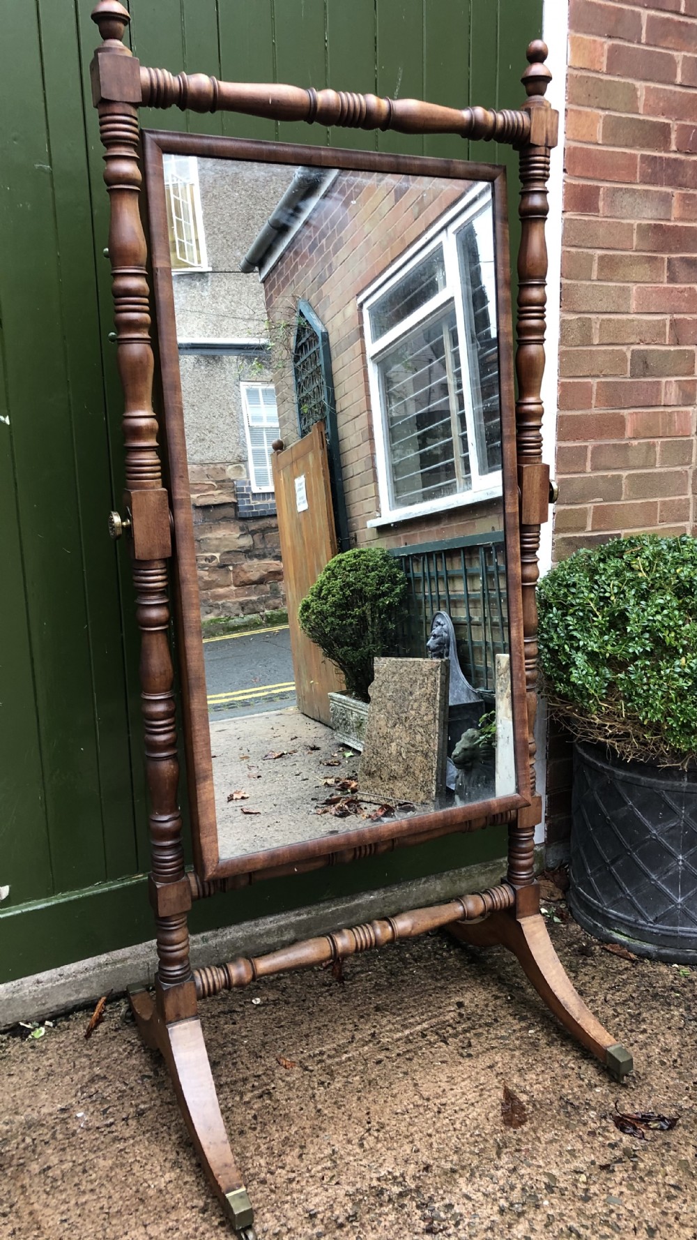 Early C19th Regency period mahogany framed robing mirror or ‘Psyche’ of large proportions.
