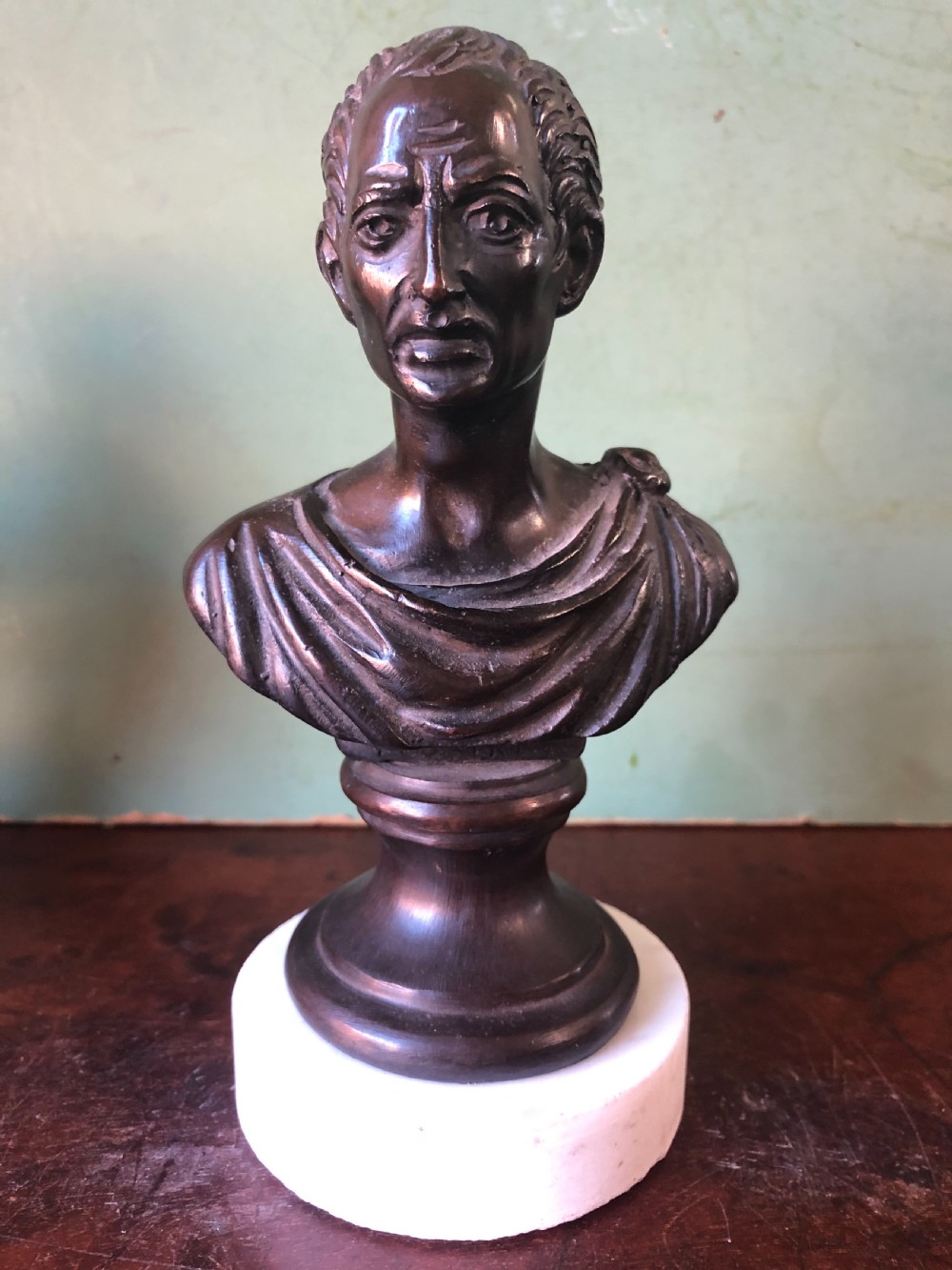 Pair of C19th Italian bronze ‘Grand Tour’ souvenir bust studies of the Roman Emperors Caracalla and Julius Caesar . View VI