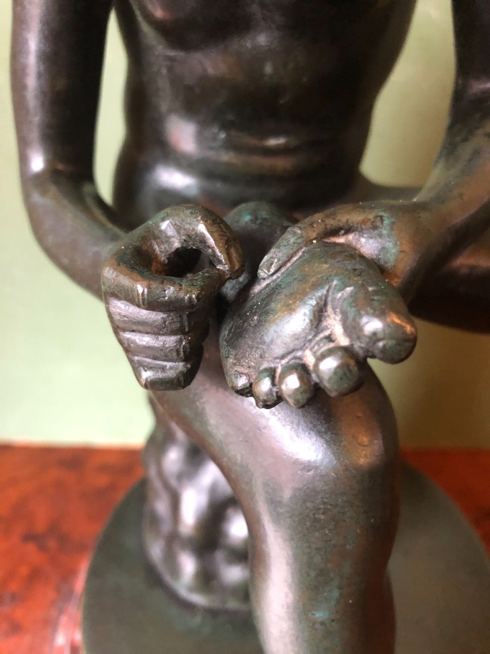 Late C19th Italian bronze ‘Grand Tour’ souvenir reduction sculpture after the antique , “Lo Spinario “.  View IX