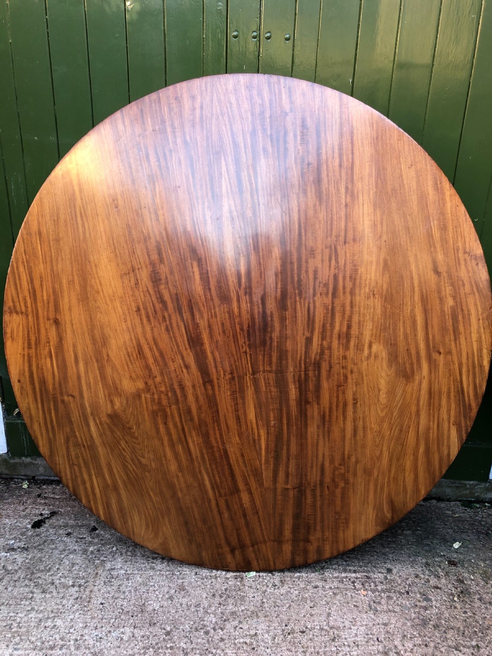 Early C19th Regency mahogany circular dining or centre table 60” diameter. View XX