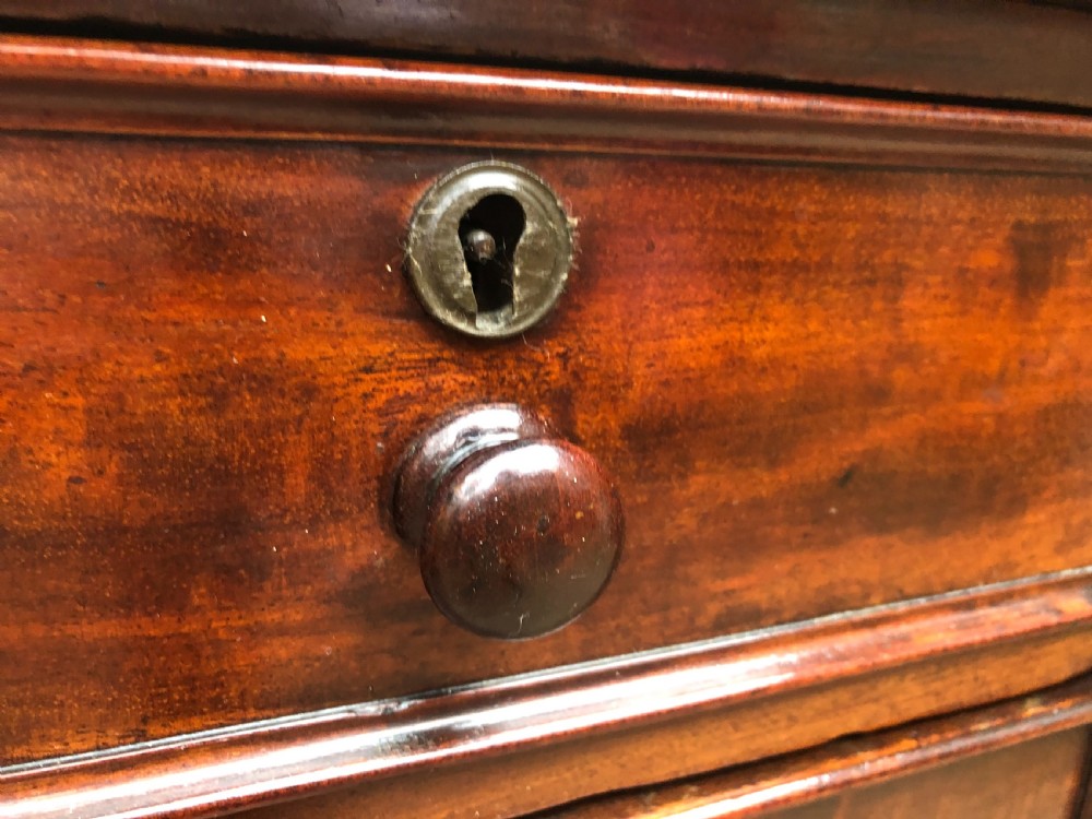 Early C19th George IV period mahogany kneehole writing table in the manner of Gillows of Lancaster and London. View XI