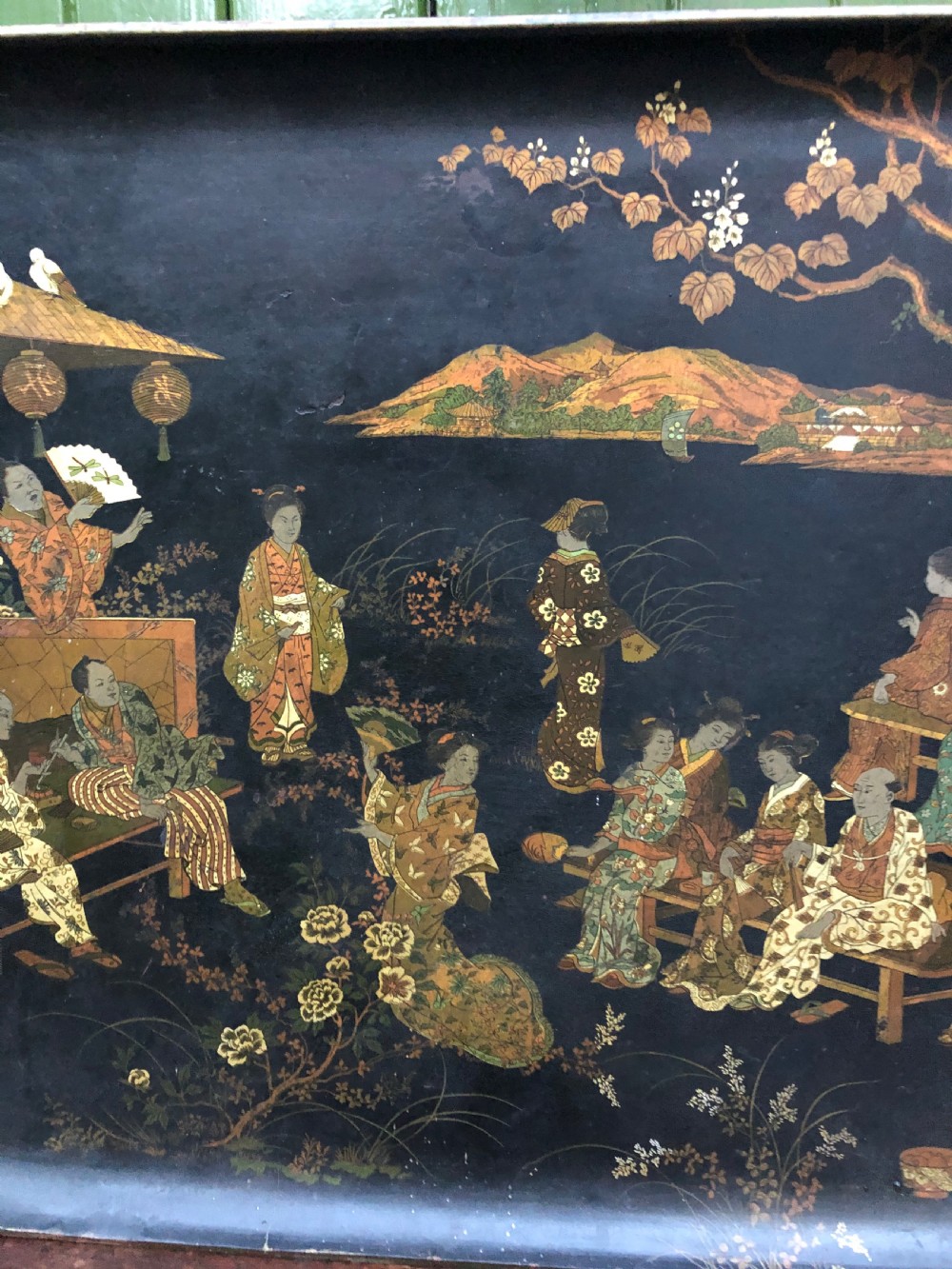 Decorative mid C19th Japanese papier-mâché rectangular tray of good large scale. View III