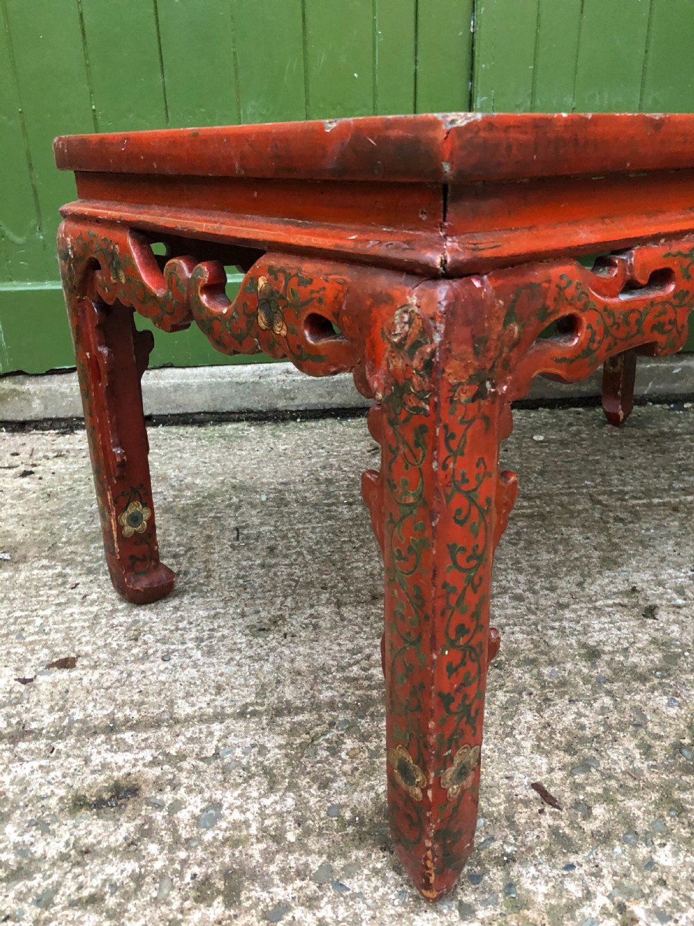 Early C20th Chinese red lacquer oblong ‘Kang’ or coffee table. View IX