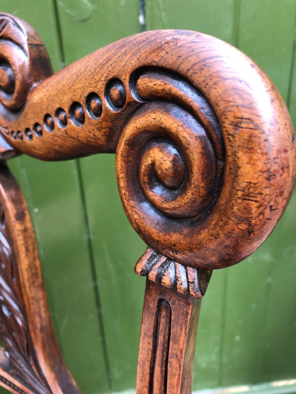 Set of 6 early C19th George IV period carved rosewood dining chairs in the manner of Gillows of Lancaster. View X