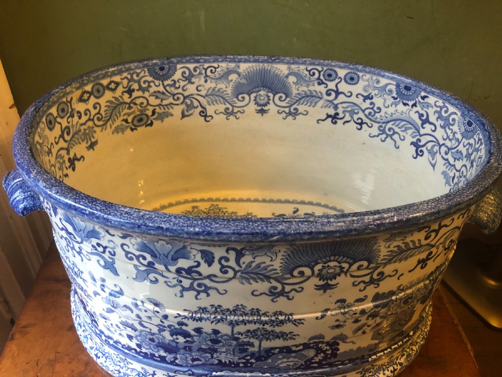 Early C19th Mintons blue-and-white transfer print pottery foot-bath . View III