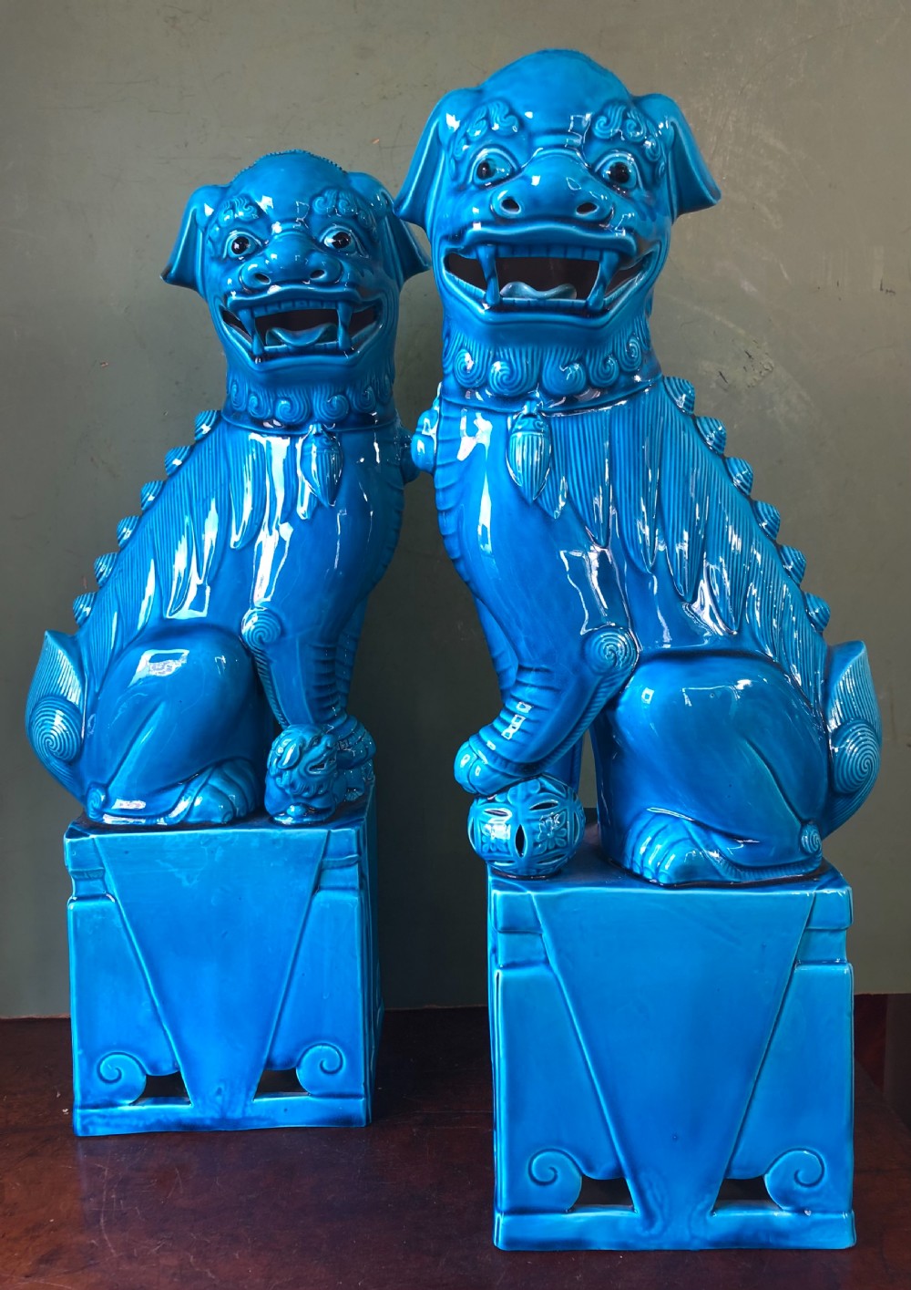 Large pair of early C20th Chinese blue turquoise glazed pottery ‘Dogs of Foe’.