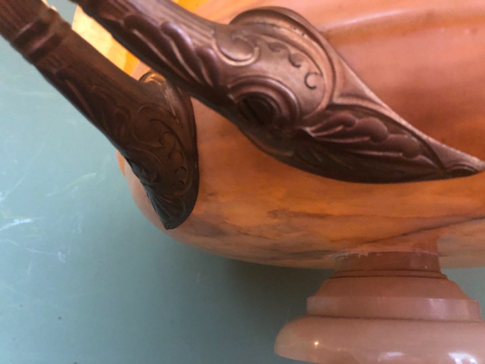 Magnificent large late C19th French classical Grecian-style Egyptian alabaster tazza with gilt-bronze handles. View VII