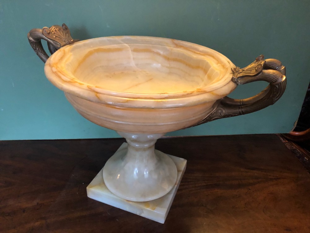 Magnificent large late C19th French classical Grecian-style Egyptian alabaster tazza with gilt-bronze handles. View VIII