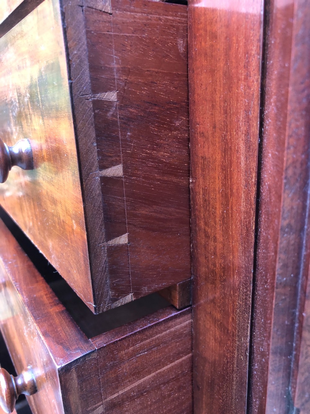 Early C19th Regency period mahogany seven-drawer ‘Wellington’ chest . View V