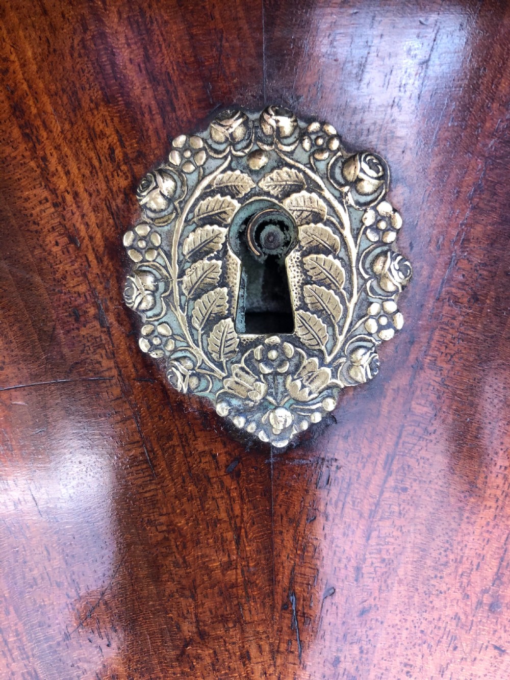 Early C19th French Empire-style mahogany marble-topped commode chest . View XIV
