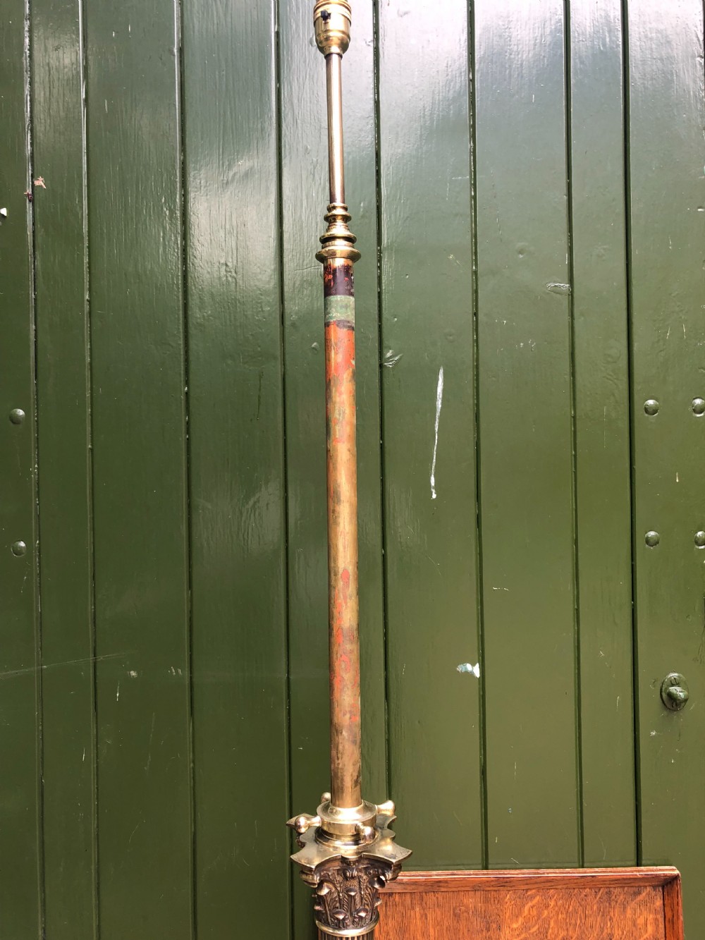 Early C20th Edwardian period brass classical column adjustable-height standard lamp . View X