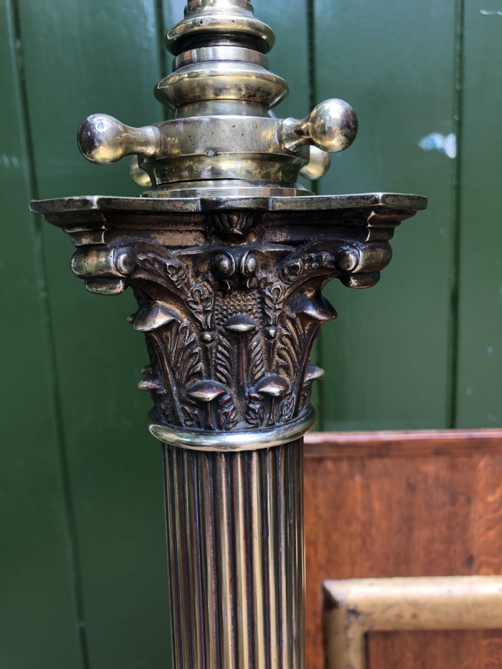 Early C20th Edwardian period brass classical column adjustable-height standard lamp . View XII