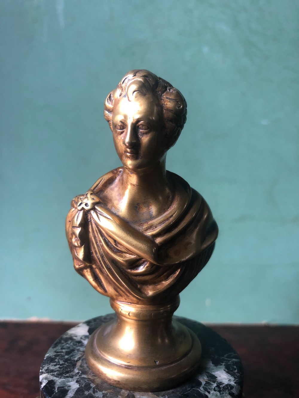 Pair of early C19th Regency period gilt bronze bust studies of Sir Walter Scott and Robert Burns on marble bases .  View X