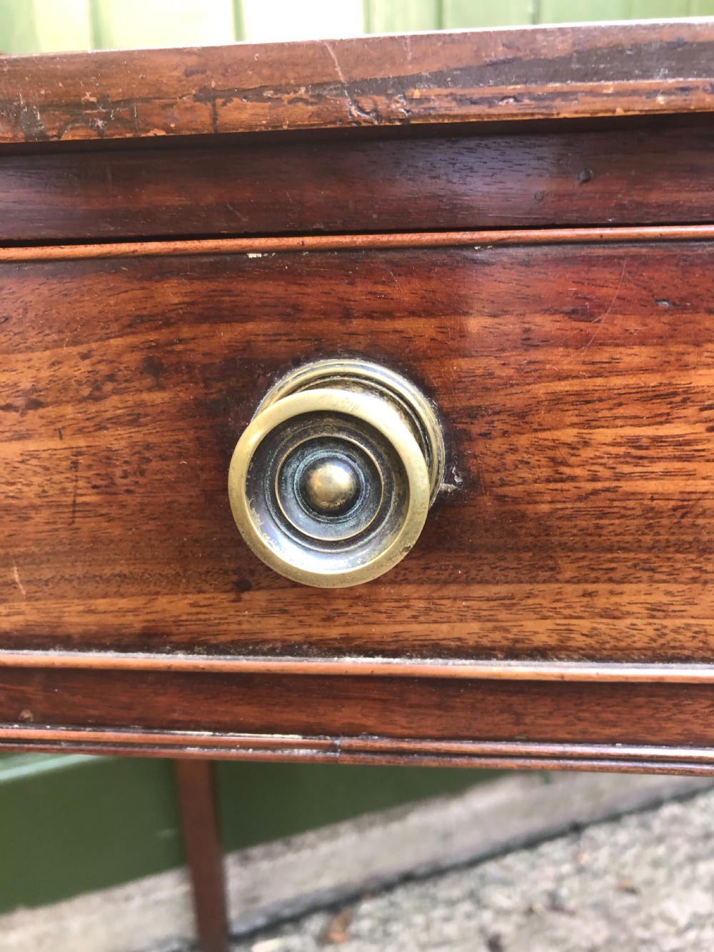 Elegant late C18th George III period mahogany dressing table of restrained design. View VIII