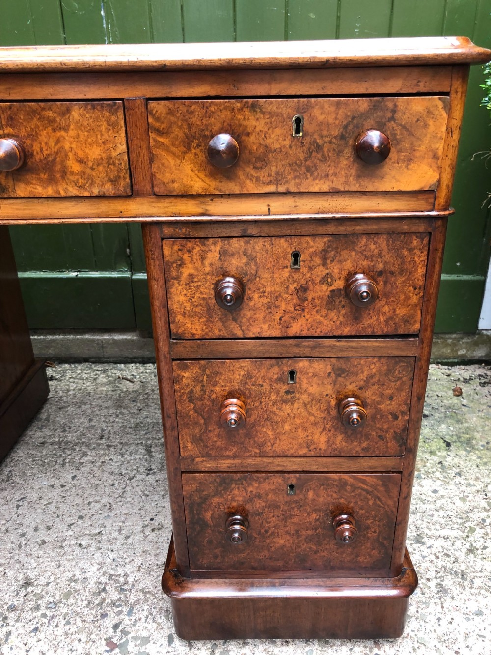Good quality mid C19th burr and figured walnut pedestal knee-hole writing desk . View III