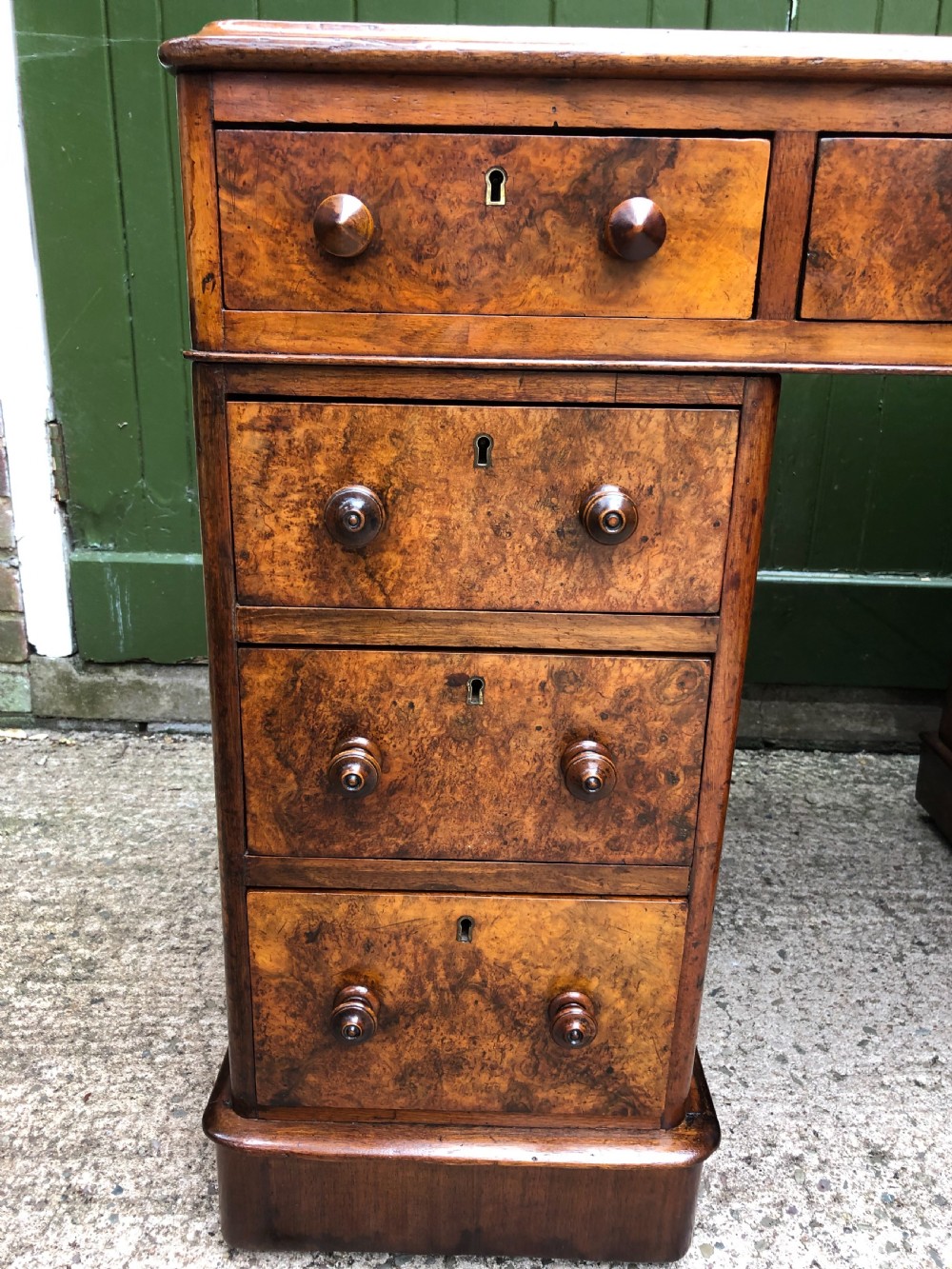 Good quality mid C19th burr and figured walnut pedestal knee-hole writing desk . View IV