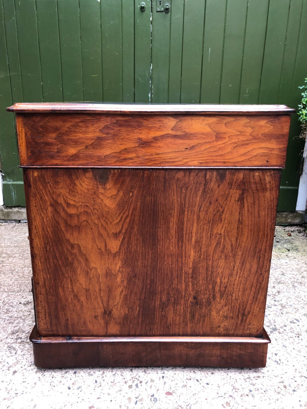 Good quality mid C19th burr and figured walnut pedestal knee-hole writing desk . View X