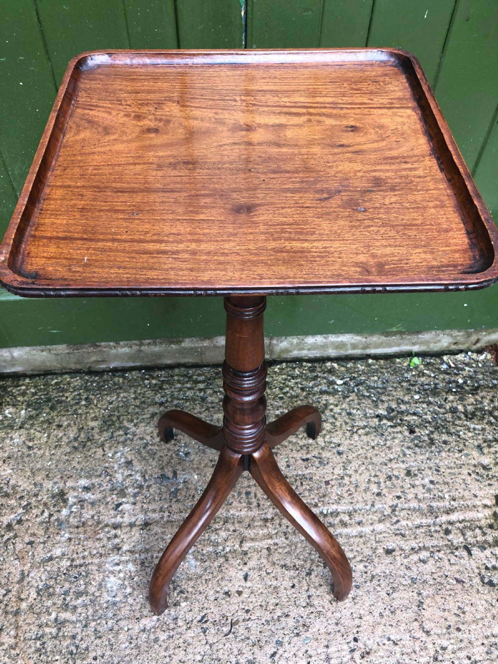Early C19th George IV period mahogany lamp table or ‘flower stand’ . View VII